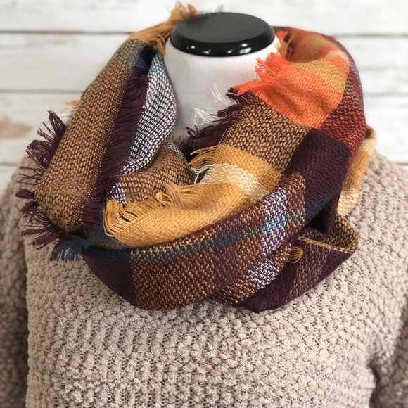 NEW Infinity plaid scarf - Picture 3 of 6